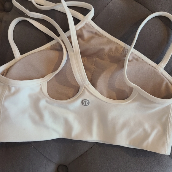 Lululemon sports bra - Picture 2 of 3